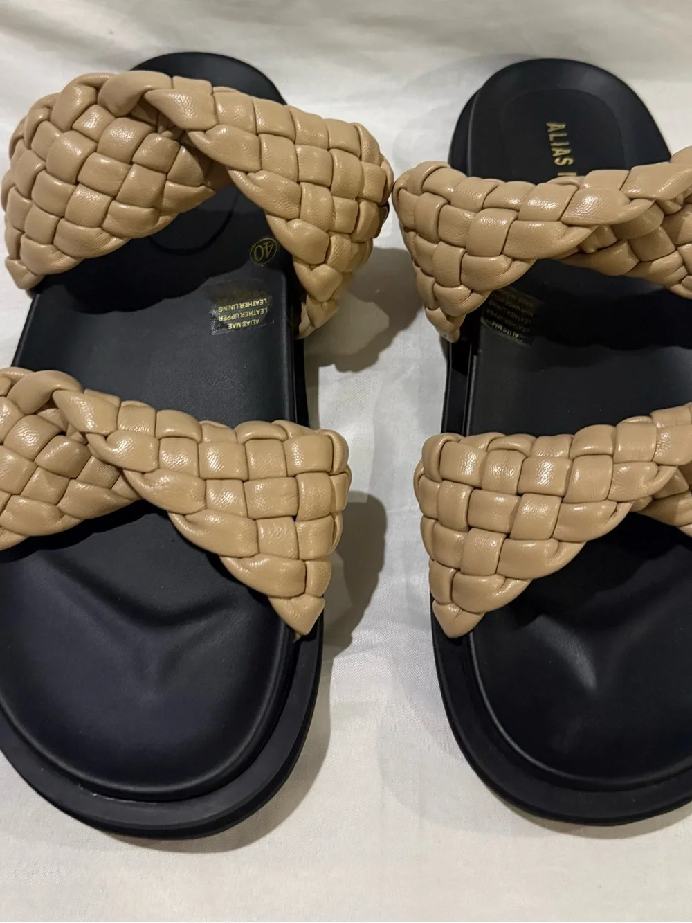 NWOT Alias Mae Soleis Twist Braid Strap Flat Sandals Natural Beige Size 9 - Picture 3 of 5